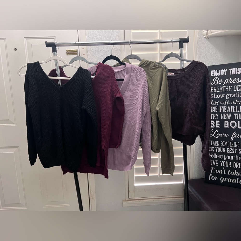 Random sweater bundle